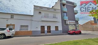 Maison  Avenida cruz de los pajares. Casa de planta baja y piso  en miajadas, avd cruz de los pajares