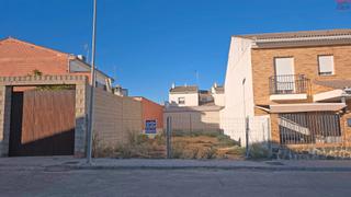 Terrain résidentiel à Calle martires 2a. Solar de 183 m2 rebajado  , 8,23 metros de fachada , zona del pa