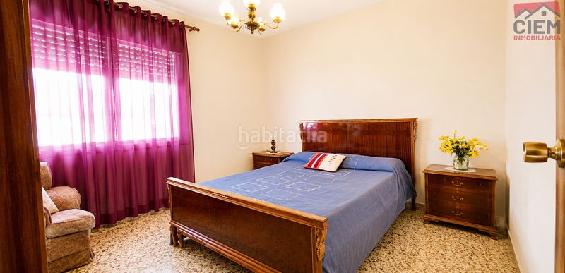 Foto 9aead7af-356d-4051-b728-060bd78b5646. Casa a calle mérida 1 a Miajadas
