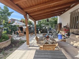 Chalet  Mallorca. Chalet en venta en urbanizaciones, 5 dormitorios.