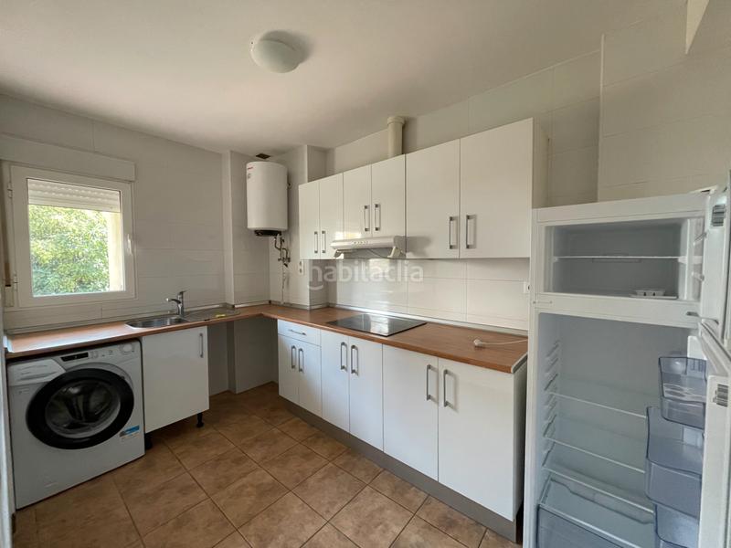 Foto 90a610bb-f5c6-42fc-bce9-4a8e6a2ebbed. Rent flat with heating in Casco Antiguo Huesca