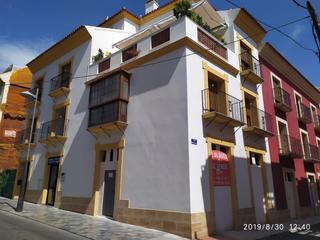 Lloguer Local Comercial a Calle del álamo 13. Local comercial centro álamo