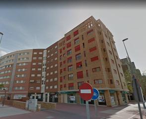 Car parking in Avenida Juan Carlos I 84