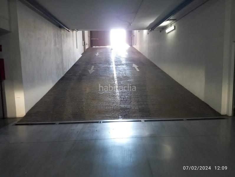 Foto b4b3e5ab-a666-40a7-990d-6f8d2f3c4cd7. Rent car parking in calle abenarabi 32 in Vistalegre Murcia