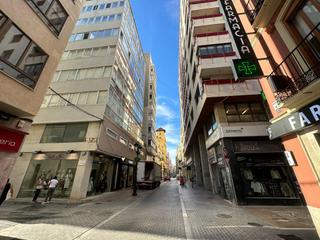 Miete Büro  En medio. Oficina en calle enmedio, con opción a venta o alquiler
