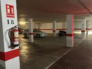 Car parking in OLIVERES (LES)