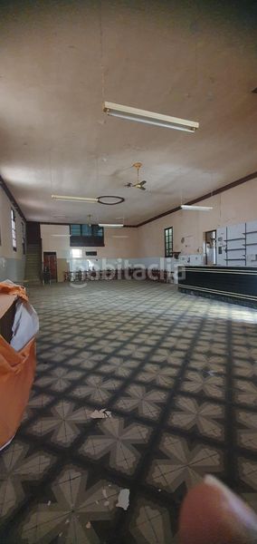 Foto cf39f3e9-070b-4f79-bfff-2588b1f68044. Locale commerciale in Alcora (l´)