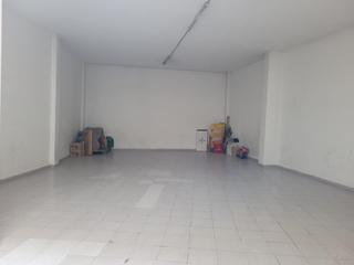 Location Local commercial à Estación - Universidad. Antigua panadería en alquiler en castellón