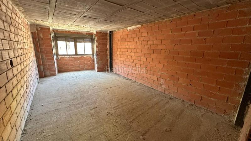 Foto bbc20b8b-6f0e-43dc-aa86-95dc1c3e4cfa. House with parking in Madrigal Villarreal / Vila - real