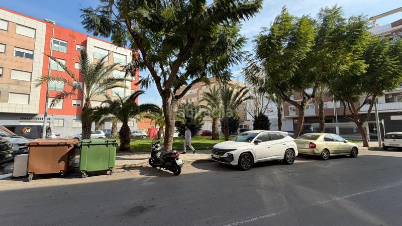 Foto 18b0e9d0-73a3-47e7-82b5-51a9a35251d8. Maison avec parking dans Centro Almazora / Almassora