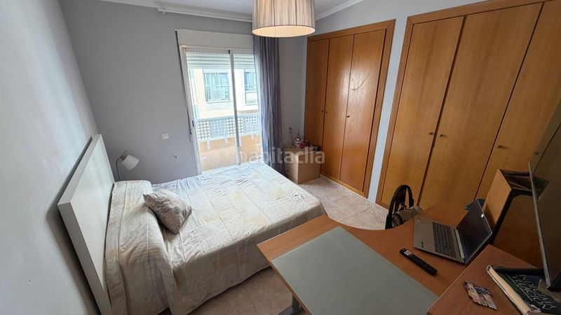 Foto b3b9b4af-7566-4c4b-be78-26d402f4bfd0. Maison avec parking dans Centro Almazora / Almassora