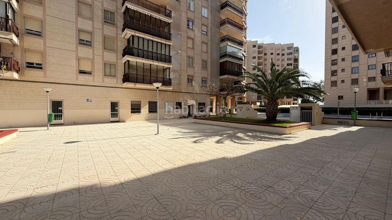 Foto c4f6c896-c929-4ac8-8fad-238ab27e82d2. Apartament amb calefacció aparcament piscina a La Curva Benicasim / Benicàssim