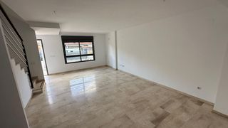 Reihenhaus  Dels molins. Adosado cami dels molins 14