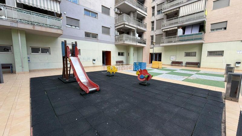 Foto 936917f0-35b3-417e-849c-b65227954415. Pis amb aparcament piscina a Centro Oropesa del Mar