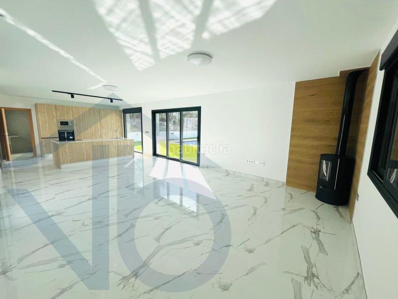 Foto f6845860-85d8-4818-a77b-73e76d97badb. Casa amb calefacció aparcament a La Tova Lorca