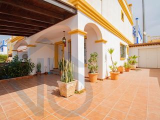 Maison jumelée  Calle hispasat. San juan de los terreros  duplex