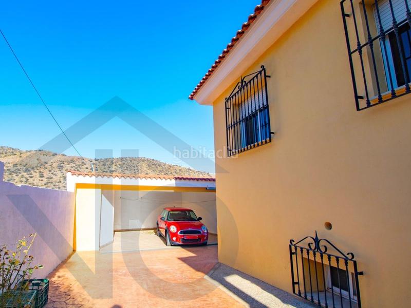 Foto c949140c-9ce6-4840-85a7-02af9a1872ad. House with parking in San Juan de los Terreros