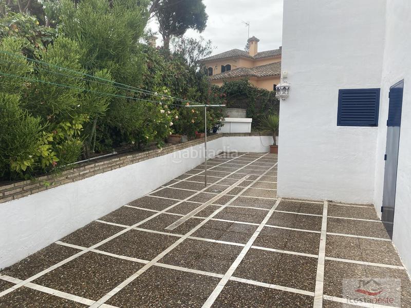 Foto 88732268-b9a5-4ba1-b269-4646cc31cf93. Chalet with parking pool in Vistahermosa Puerto de Santa María (El)