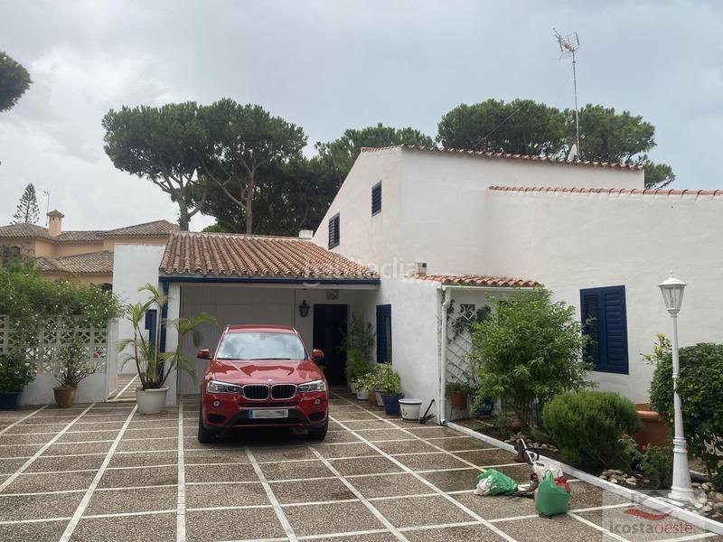 Foto b2135325-672d-419d-8d96-78e720052860. Chalet with parking pool in Vistahermosa Puerto de Santa María (El)
