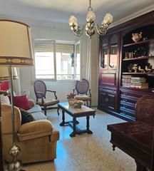 Pis  Calle de josé maría matheu. Piso zona arrabal