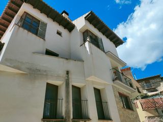 Building  Barrio troya
