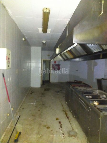 Foto b30db635-357e-481b-b80a-cb96cb57d8ca. Local comercial a La Granja Zaragoza