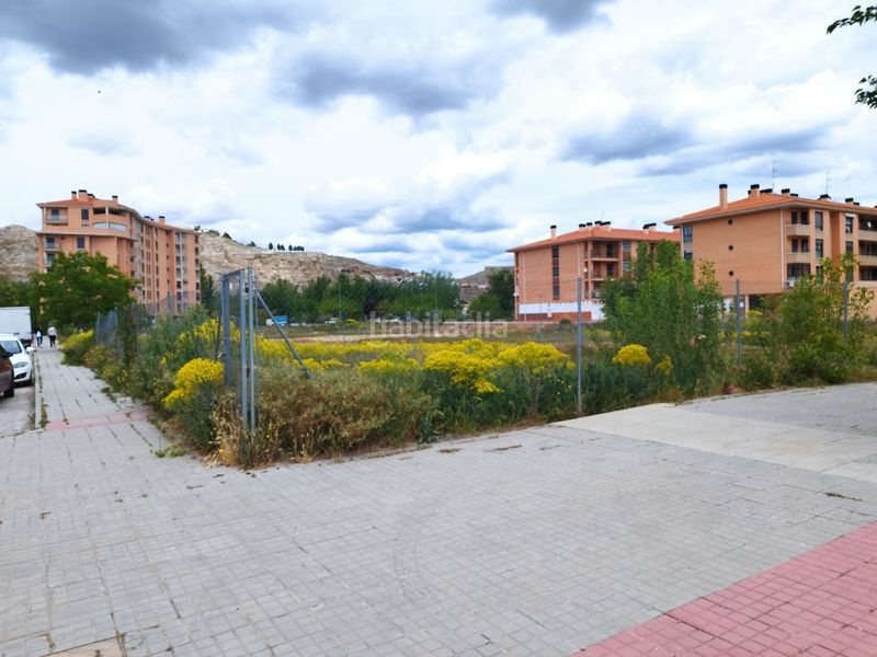 Foto 2f8f8815-520e-4e96-8d40-4b8b289ed7d3. Finca rústica a calle casta álvarez 3 a Estación - San Antonio Calatayud