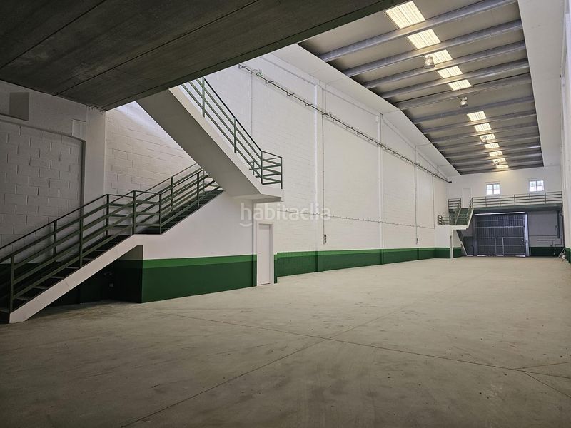 Foto 19ebdbe4-8b7c-42ed-bf71-3a24f3199457. Location bâtiment à usage industriel dans calle calle borderea 51 dans Zaragoza