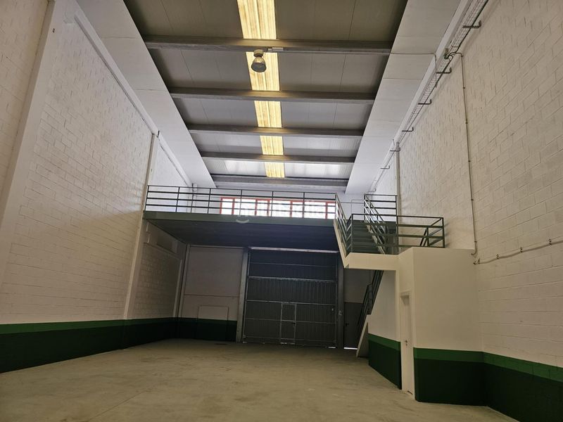Foto 1c6110f9-d282-4492-a85d-b9ae4e5b63c8. Location bâtiment à usage industriel dans calle calle borderea 51 dans Zaragoza