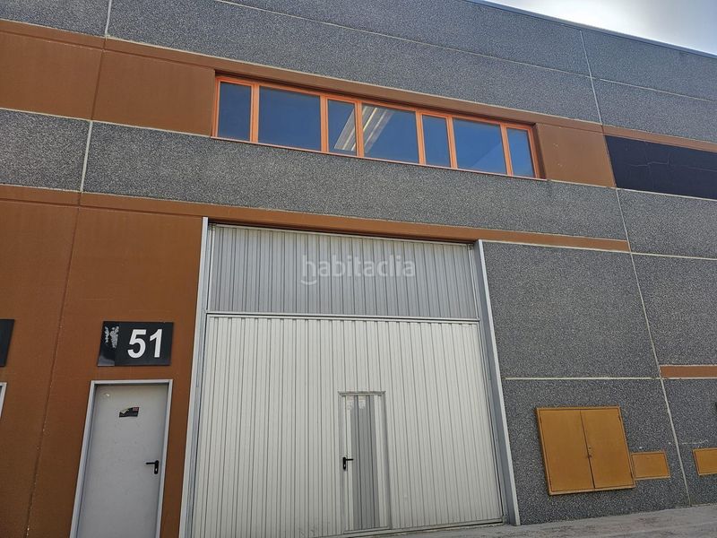 Foto 48a8372c-ee13-4f7b-bb30-77af6c931fbd. Location bâtiment à usage industriel dans calle calle borderea 51 dans Zaragoza