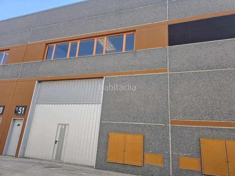 Foto 50783eb8-ca1c-4d64-b88f-304924267518. Location bâtiment à usage industriel dans calle calle borderea 51 dans Zaragoza