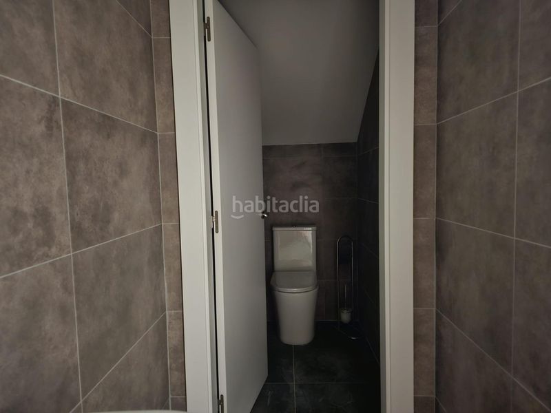 Foto c473880f-1ce4-4f43-89e0-bb2158e8118f. Location bâtiment à usage industriel dans calle calle borderea 51 dans Zaragoza