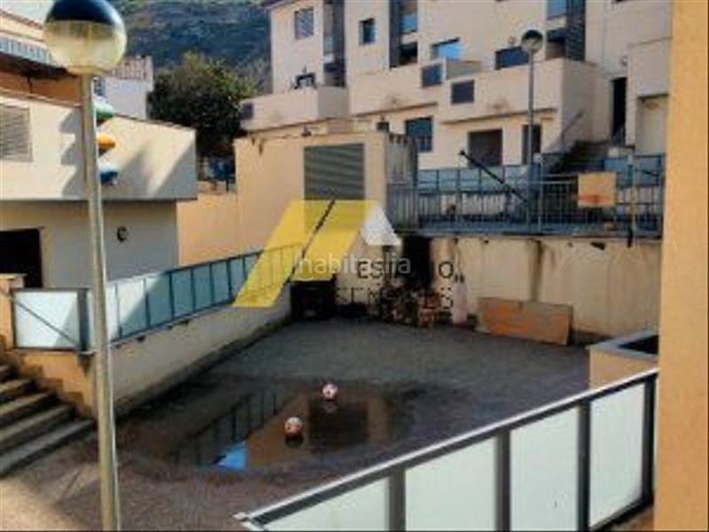 Foto ee0d5a6e-933e-43e2-85c7-22b997230d2f. Edifici a Cadrete