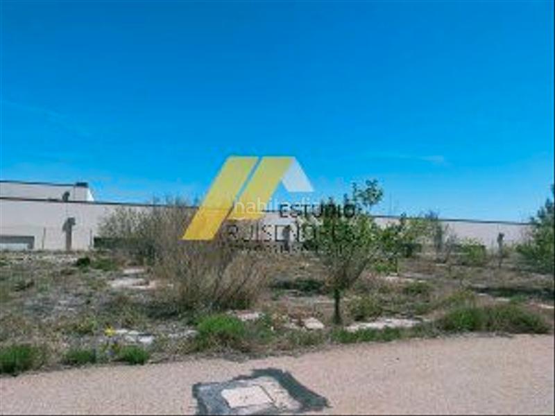 Foto 9bf78532-0faf-476d-b0fb-da9e3410b901. Nau industrial a Cartuja Baja Zaragoza