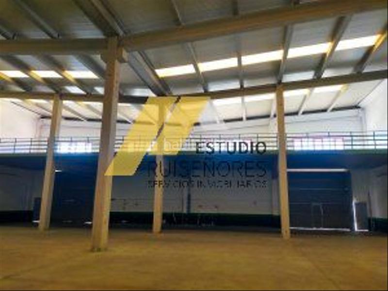 Foto 238d3854-f49e-4cf2-ab3f-74f8c173fc7d. Capannone industriale in calle borderea 12 in Cartuja Baja Zaragoza