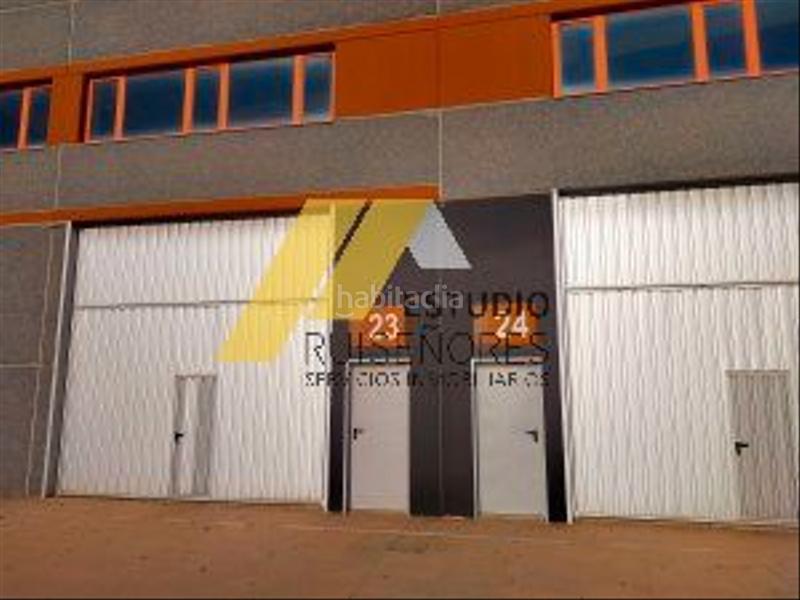 Foto 64d3c0b5-2856-4310-bc20-5f769b0eb1e5. Capannone industriale in calle borderea 12 in Cartuja Baja Zaragoza