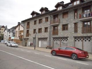 Local Comercial en Carretera huesca a francia 4. Local comercial escarrilla
