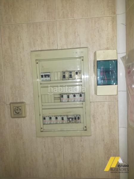 Foto 0877dbc9-88c9-4fc9-a9ea-1b0f3d43738e. Alquiler local comercial en calle de santander 32 local calle santander en Zaragoza