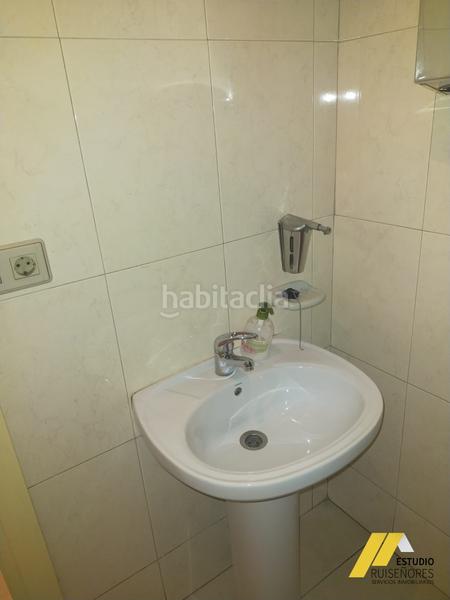 Foto 3f324c91-c8e5-4118-b395-591d4b7b6e48. Alquiler local comercial en calle de santander 32 local calle santander en Zaragoza