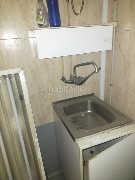 Foto b3d87e36-587f-4570-bf09-f8f60db11a5a. Alquiler local comercial en calle de santander 32 local calle santander en Zaragoza