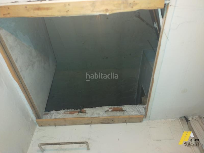 Foto cf1b76bc-576e-4ca7-8dc3-06c513a303c8. Alquiler local comercial en calle de santander 32 local calle santander en Zaragoza