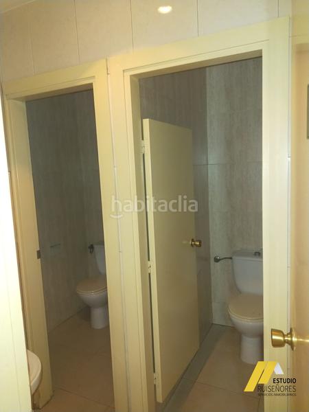 Foto d8b75304-ea9c-49a4-b5ab-23cba6dd14f2. Alquiler local comercial en calle de santander 32 local calle santander en Zaragoza