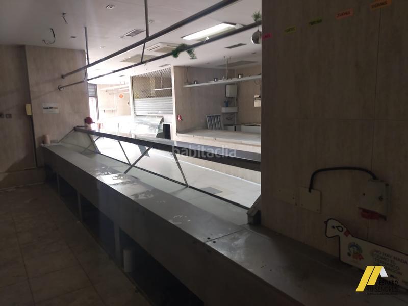 Foto eb4ba15e-761d-4985-af12-d961c9ac2176. Alquiler local comercial en calle de santander 32 local calle santander en Zaragoza