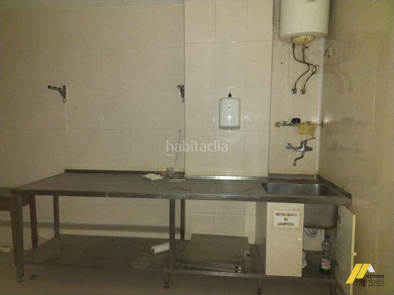 Foto b600a929-622e-4305-b672-15dffd387cdc. Lloguer local comercial a calle de santander 32 a Zaragoza