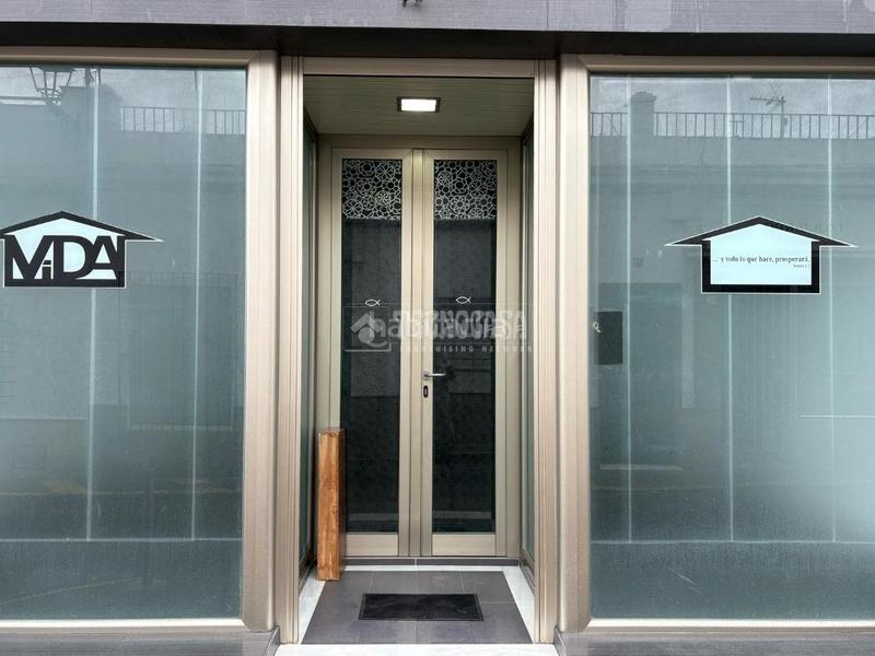 Foto b18b7a2d-d610-4c58-9a65-e1762fa34dbb. Alquiler local comercial  en alquiler en Barbate