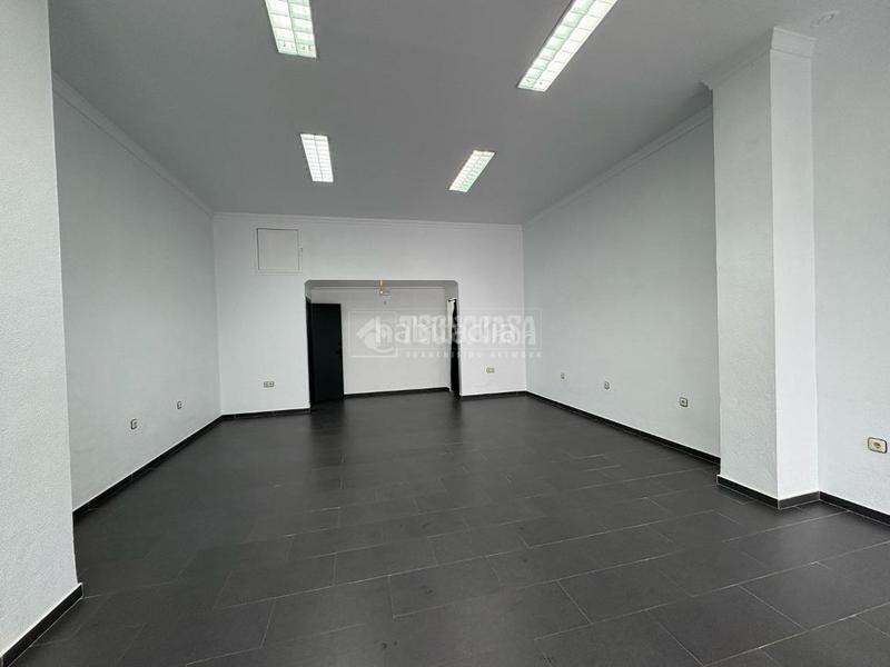 Foto e5f3bd62-162f-44f6-aeb1-ed02061acac1. Lloguer local comercial a Barbate Barbate