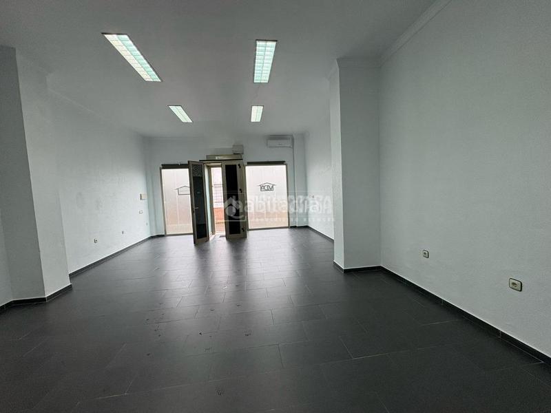 Foto 6bf43e25-7278-4fae-a70b-5fd822d0aa98. Location local commercial dans Barbate Barbate