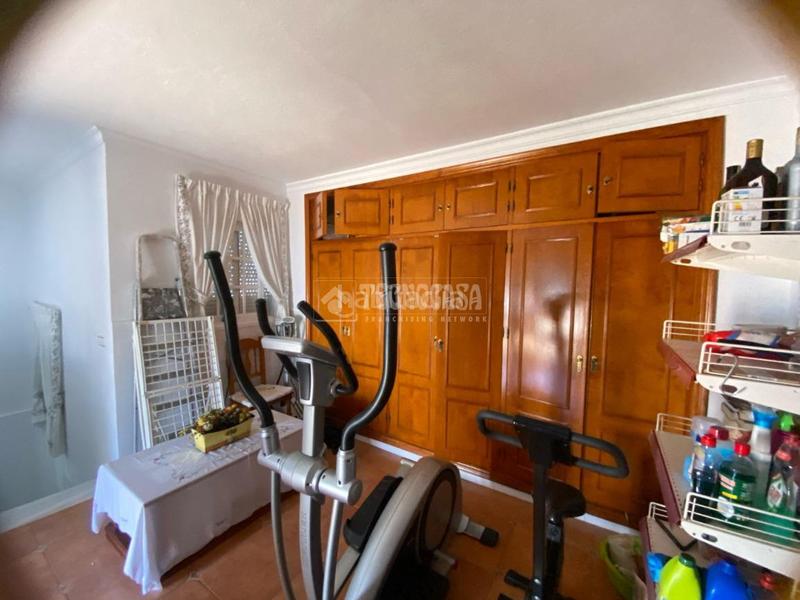 Foto 282884db-d539-42b0-a70b-9b73b0cbe0c3. Casa pareada casa en venta en Barbate Barbate