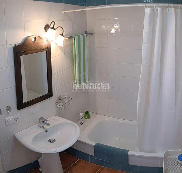 Foto 641f1a5b-1bbc-46ef-bbcf-6d30aa5b8b18. Attico con piscina in Atlanterra Zahara de los Atunes