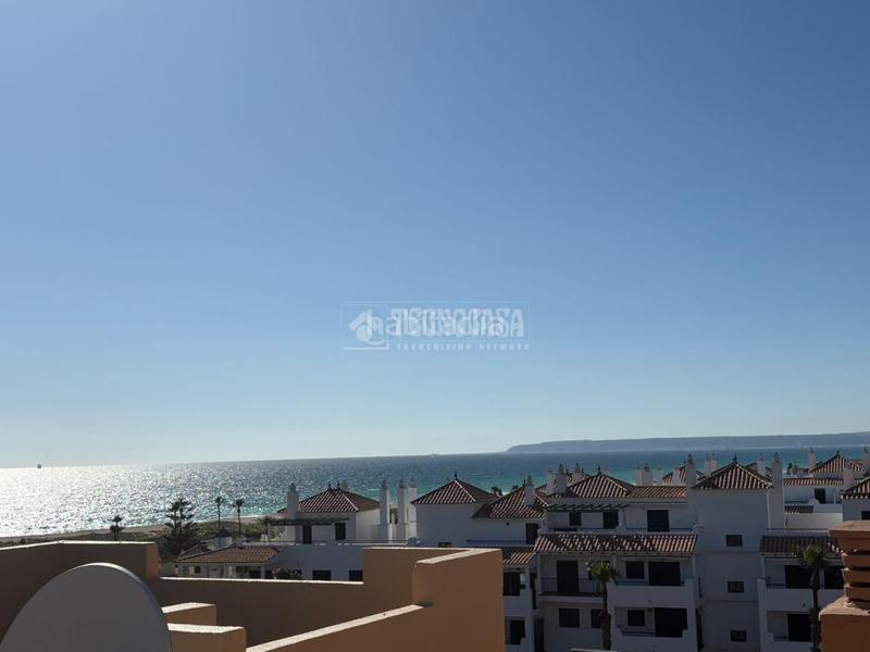 Foto 7b5a0b88-c92d-4d5b-aa9c-8bd3af391c50. Attico con piscina in Atlanterra Zahara de los Atunes